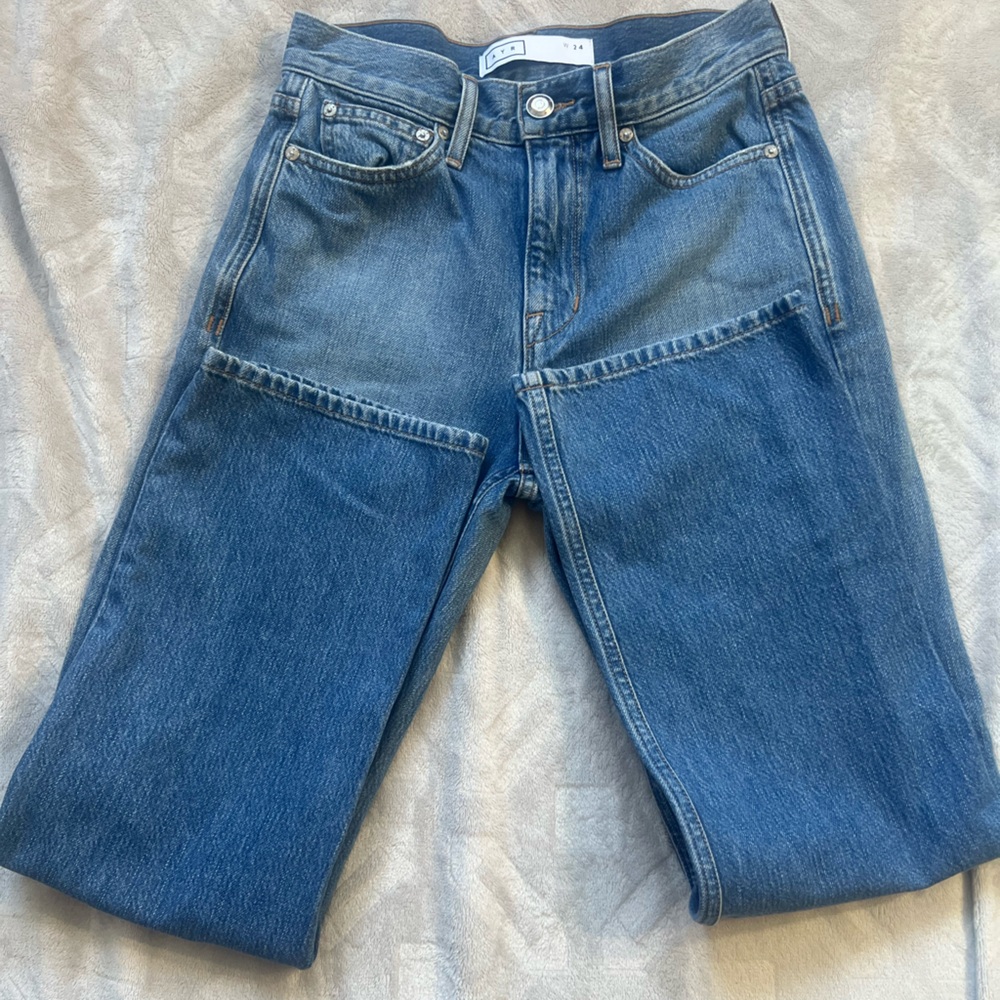 AYR Women's Straight Leg Aquarius Jeans
